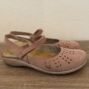 Naot Rari Flat in Mauve, Size 41 (10-10.5)